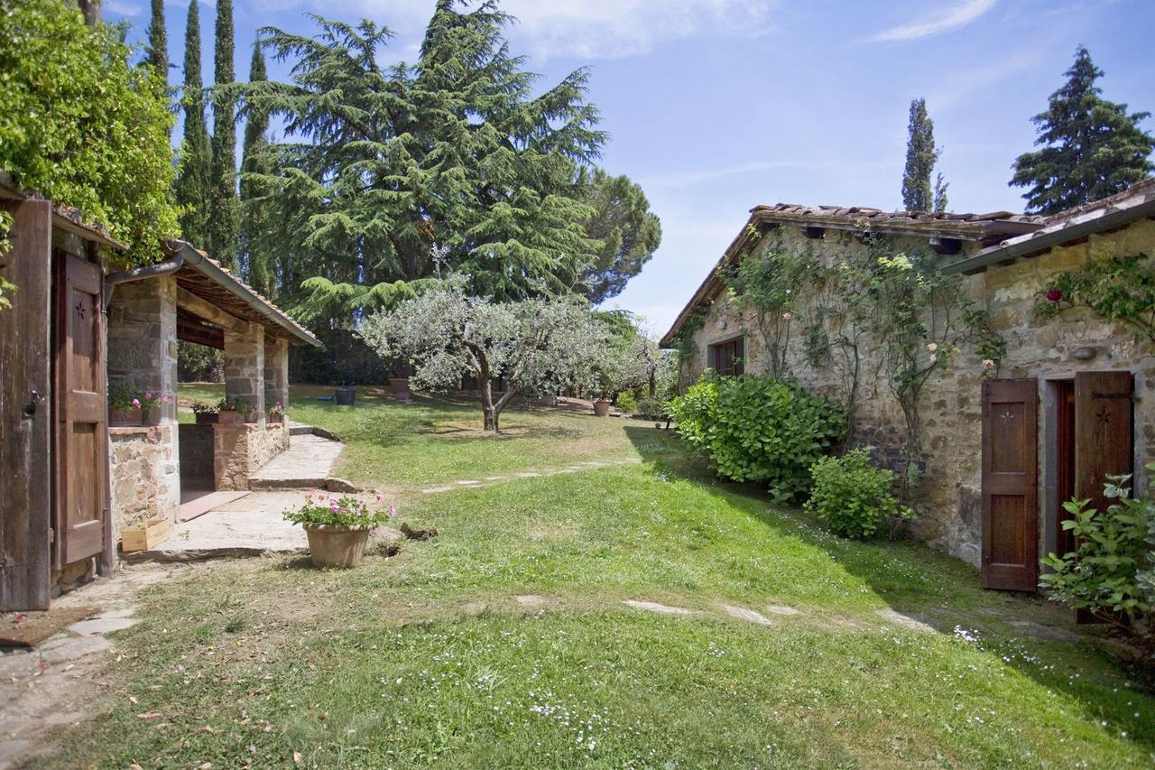 Pozza Di Volpaia By Salogi Villas Radda in Chianti Εξωτερικό φωτογραφία